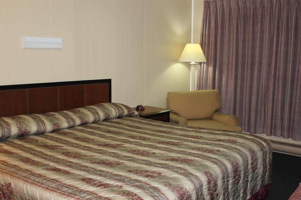 Nights Inn Owen Sound Zewnętrze zdjęcie