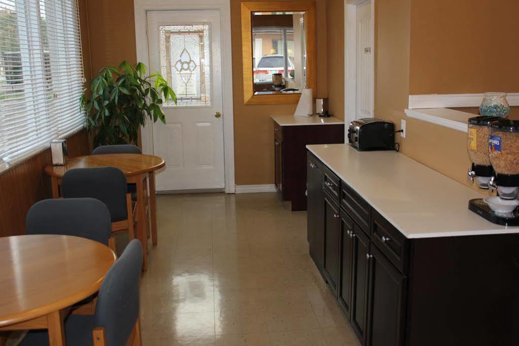 Nights Inn Owen Sound Zewnętrze zdjęcie
